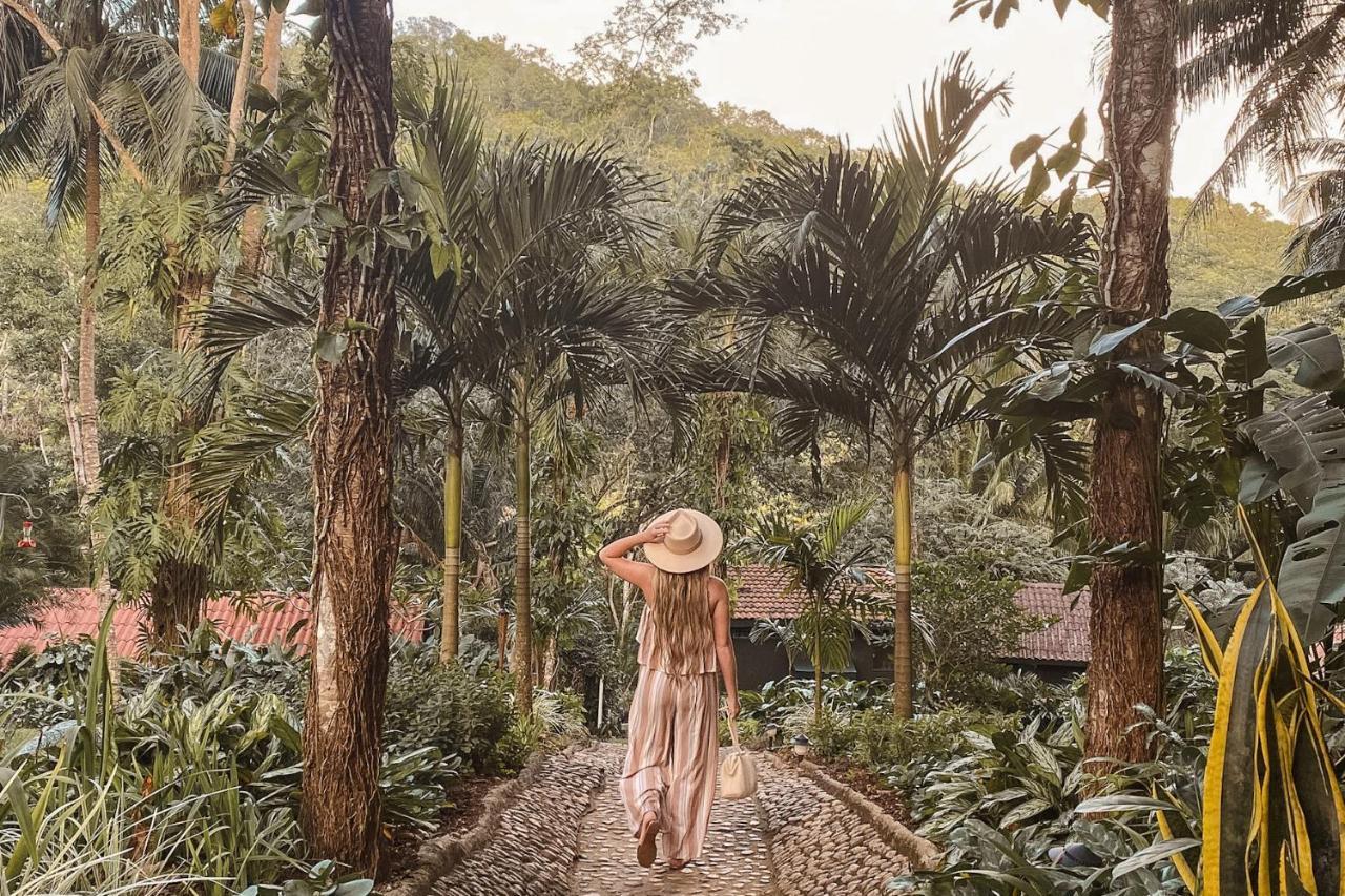 Sweet Songs Jungle Lodge Сан-Игнасио Экстерьер фото